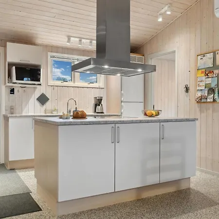 4 Bedroom Pet Friendly In Ebeltoft
