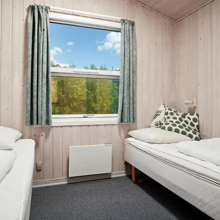 Feriehus 4 Bedroom Pet Friendly In Ebeltoft